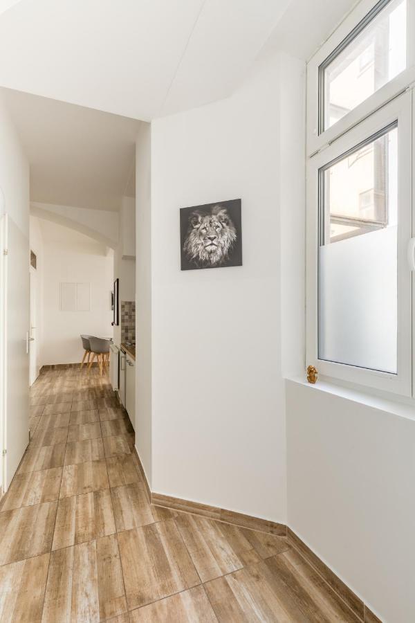 Xxxl Bed/ Free Parking/ Viena