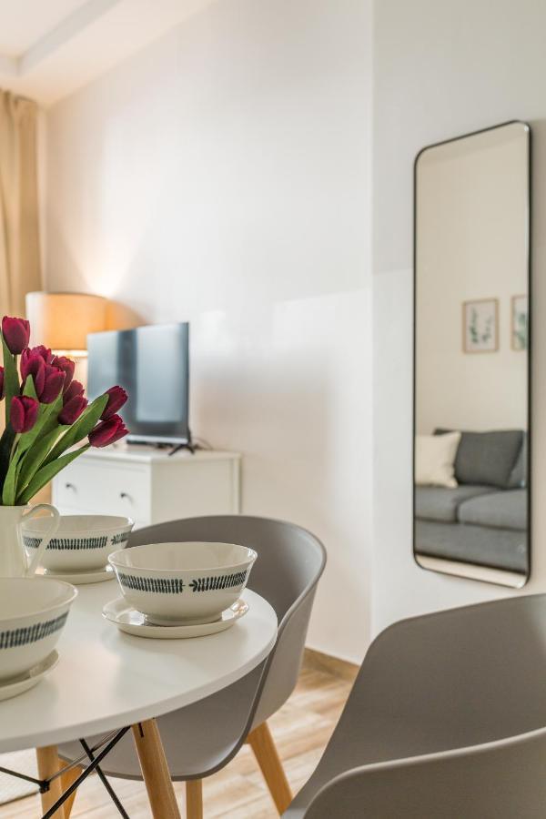 Xxxl Bed/ Free Parking/ Wien